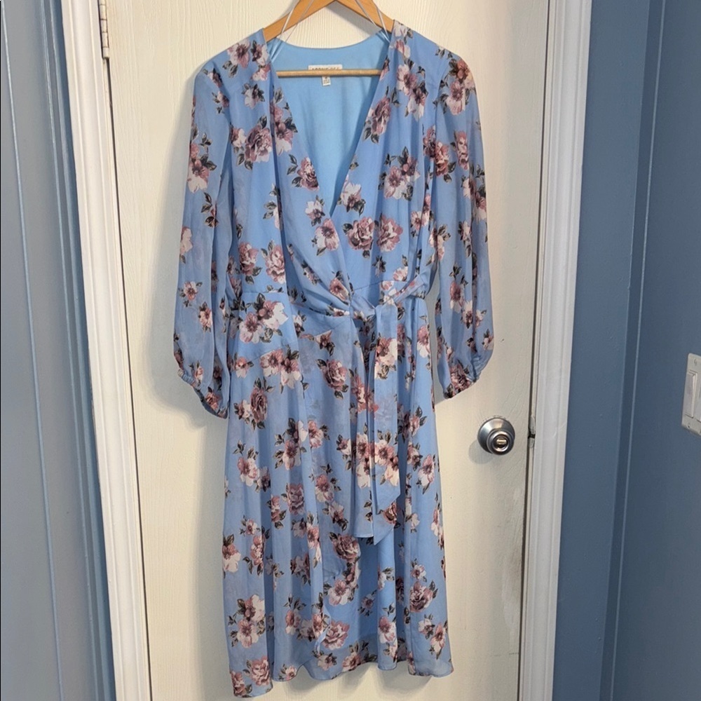Robbie Bee Light Blue Floral Long Sleeve Dress